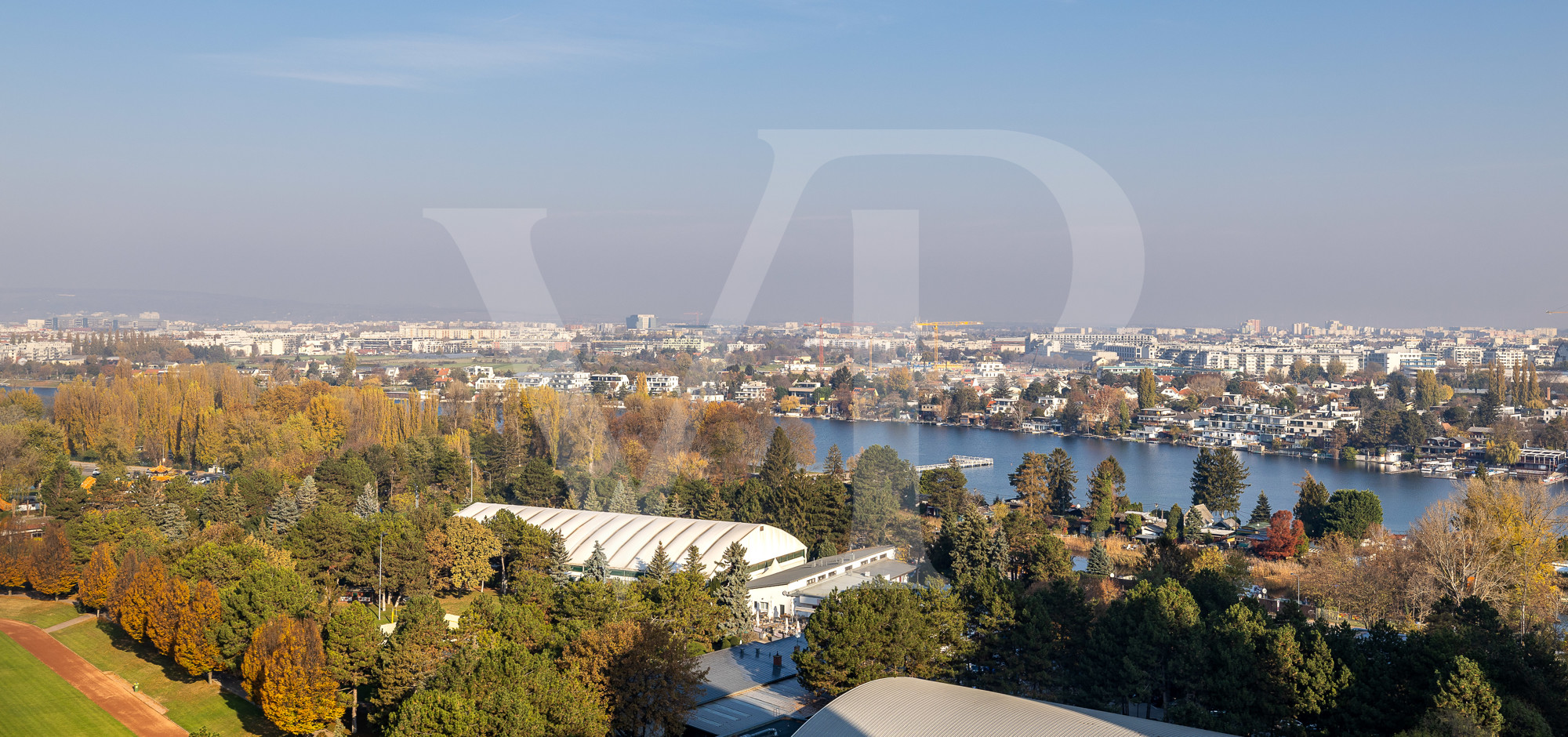 2 Zimmerwohnung bei der Uno-City mit Fernblick