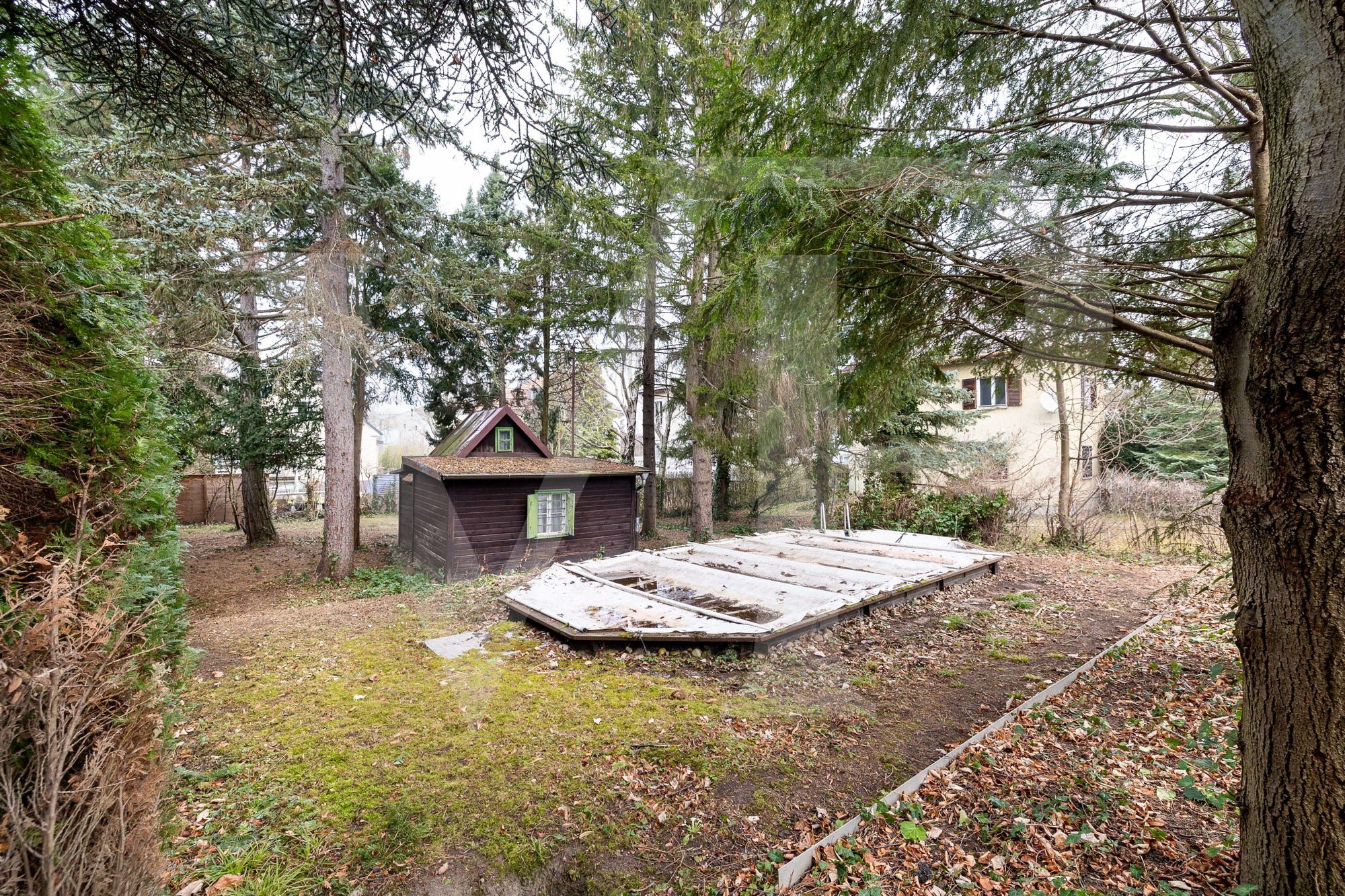 Villengrundstück am Roten Berg