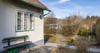 von_poll_real_estate_property_2025334504_image_2