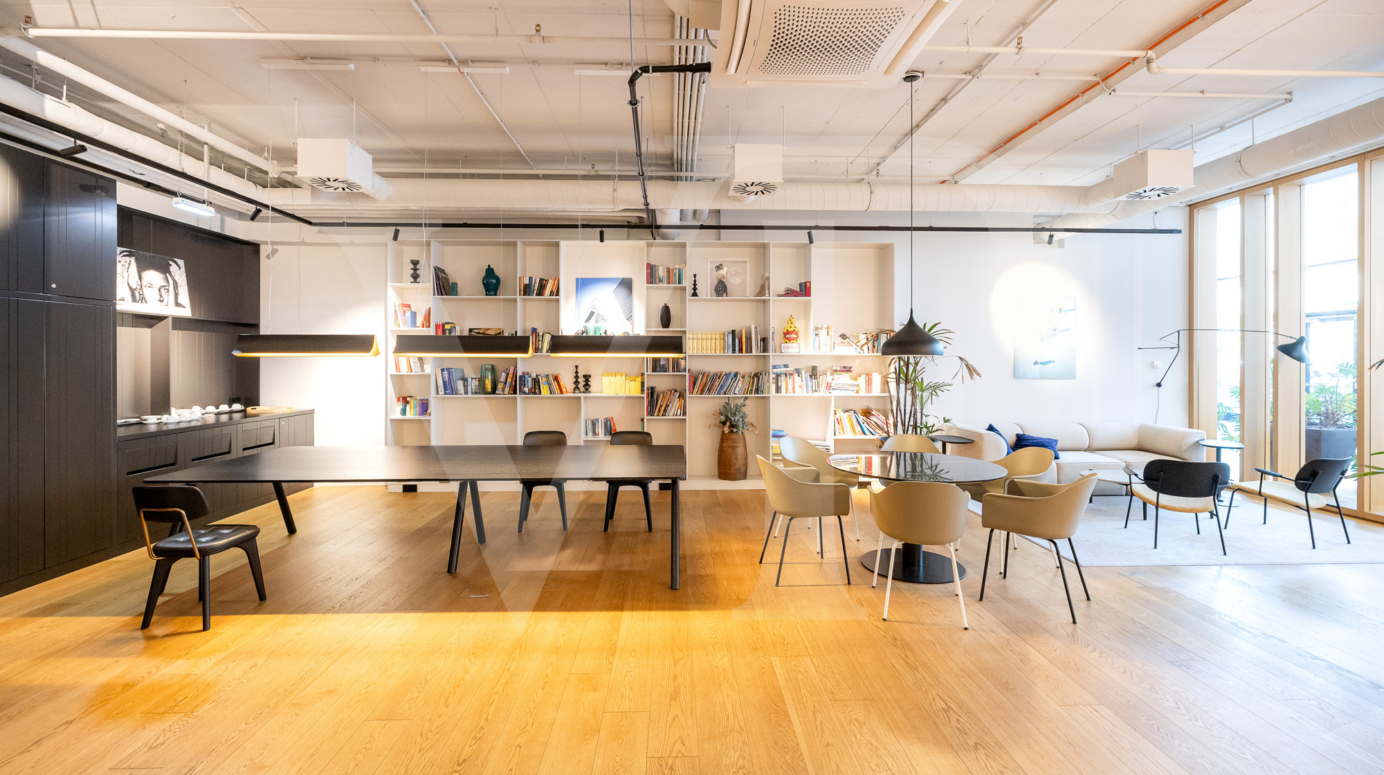 Designer Apartment im 11. Stock des Triiiple Towers – Lifestyle mit Aussicht