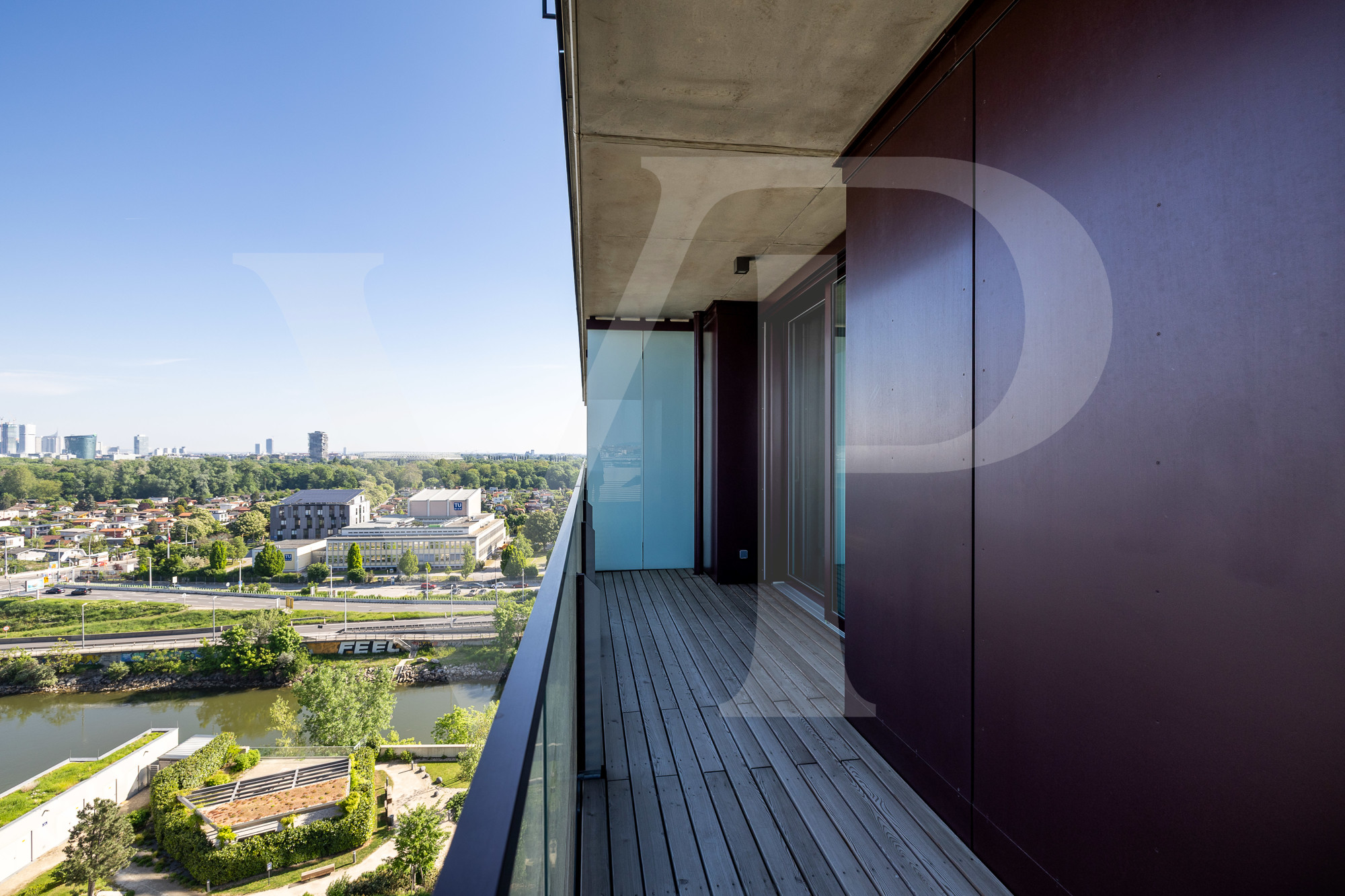 Designer Apartment im 11. Stock des Triiiple Towers – Lifestyle mit Aussicht