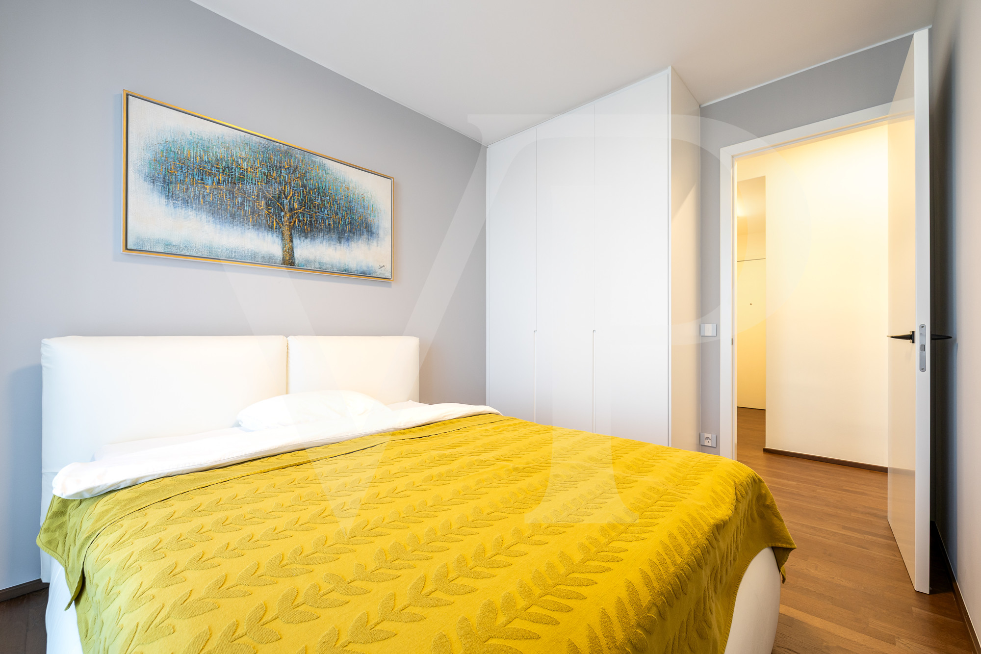 Designer Apartment im 11. Stock des Triiiple Towers – Lifestyle mit Aussicht