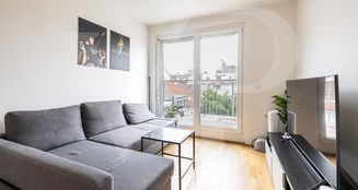 von_poll_real_estate_property_2025344503_image_0