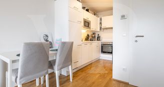 von_poll_real_estate_property_2025344503_image_4