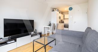 von_poll_real_estate_property_2025344503_image_3