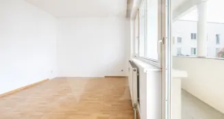 von_poll_real_estate_property_2025344504_image_3