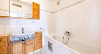 von_poll_real_estate_property_2025344504_image_14