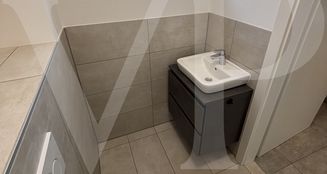 von_poll_real_estate_property_20253441013_image_12