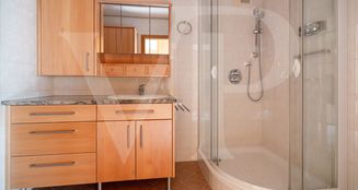 von_poll_real_estate_property_20253441040_image_9
