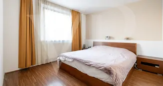 von_poll_real_estate_property_2025334520_image_9