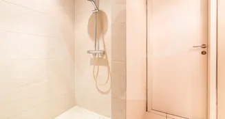 von_poll_real_estate_property_2025334520_image_13