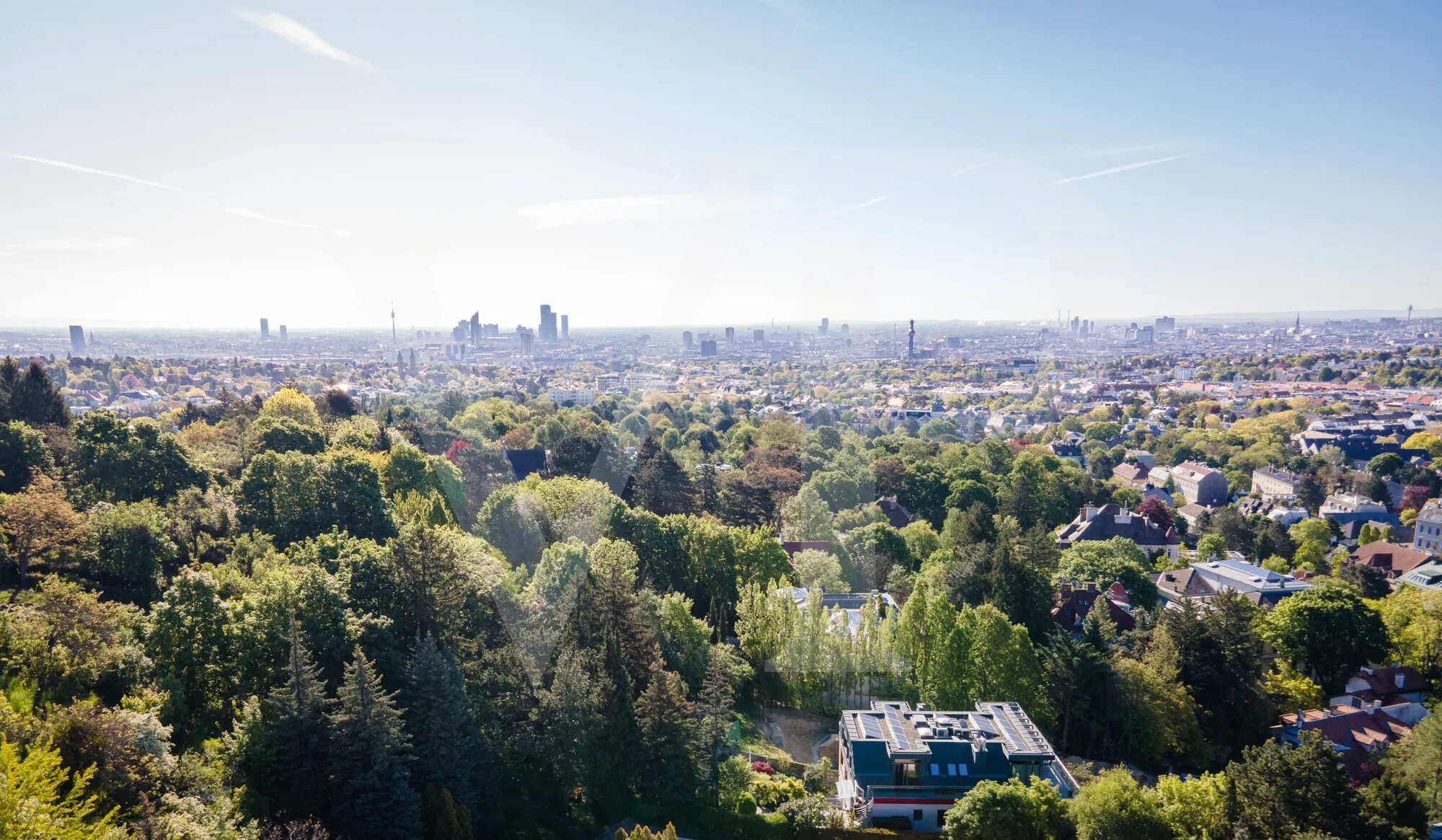 Terrain à bâtir avec vue sur Vienne, situé dans le quartier prisé de Döbling, idéal pour les visionnaires.