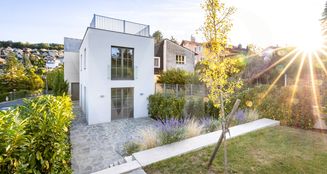 von_poll_real_estate_property_2025344100_image_0