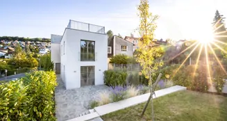 von_poll_real_estate_property_2025344100_image_1