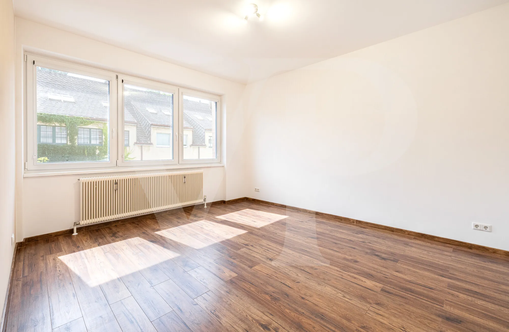 Lichtdurchflutetes Dachgeschoß mit Terrasse für stilvolles Wohnen