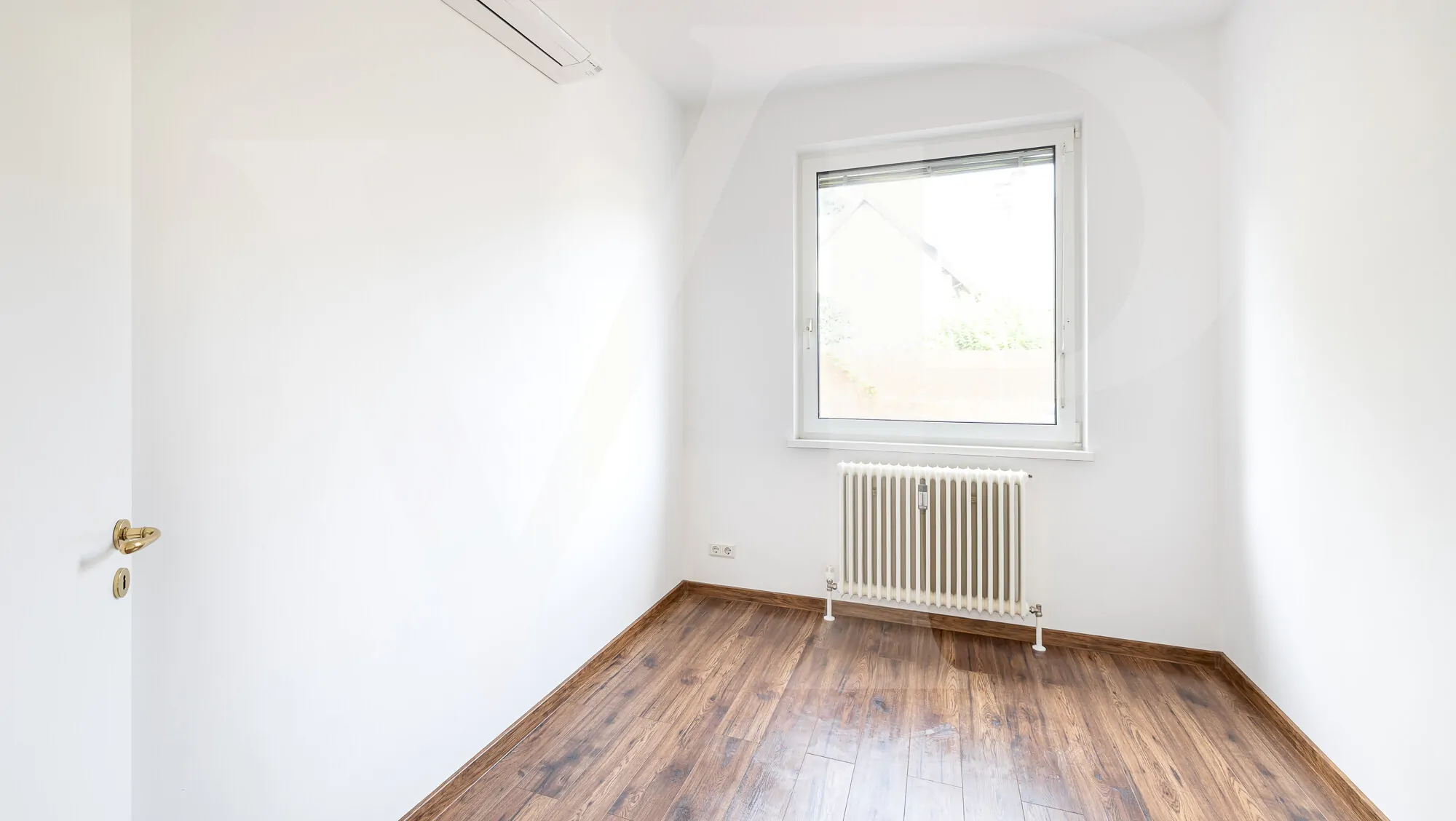 Lichtdurchflutetes Dachgeschoß mit Terrasse für stilvolles Wohnen