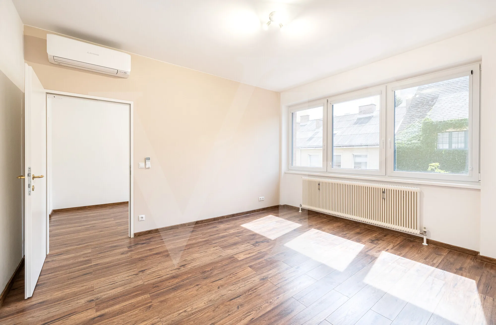 Lichtdurchflutetes Dachgeschoß mit Terrasse für stilvolles Wohnen