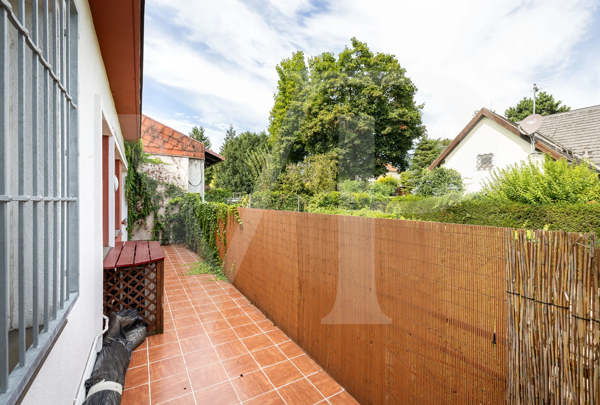 Lichtdurchflutetes Dachgeschoß mit Terrasse für stilvolles Wohnen