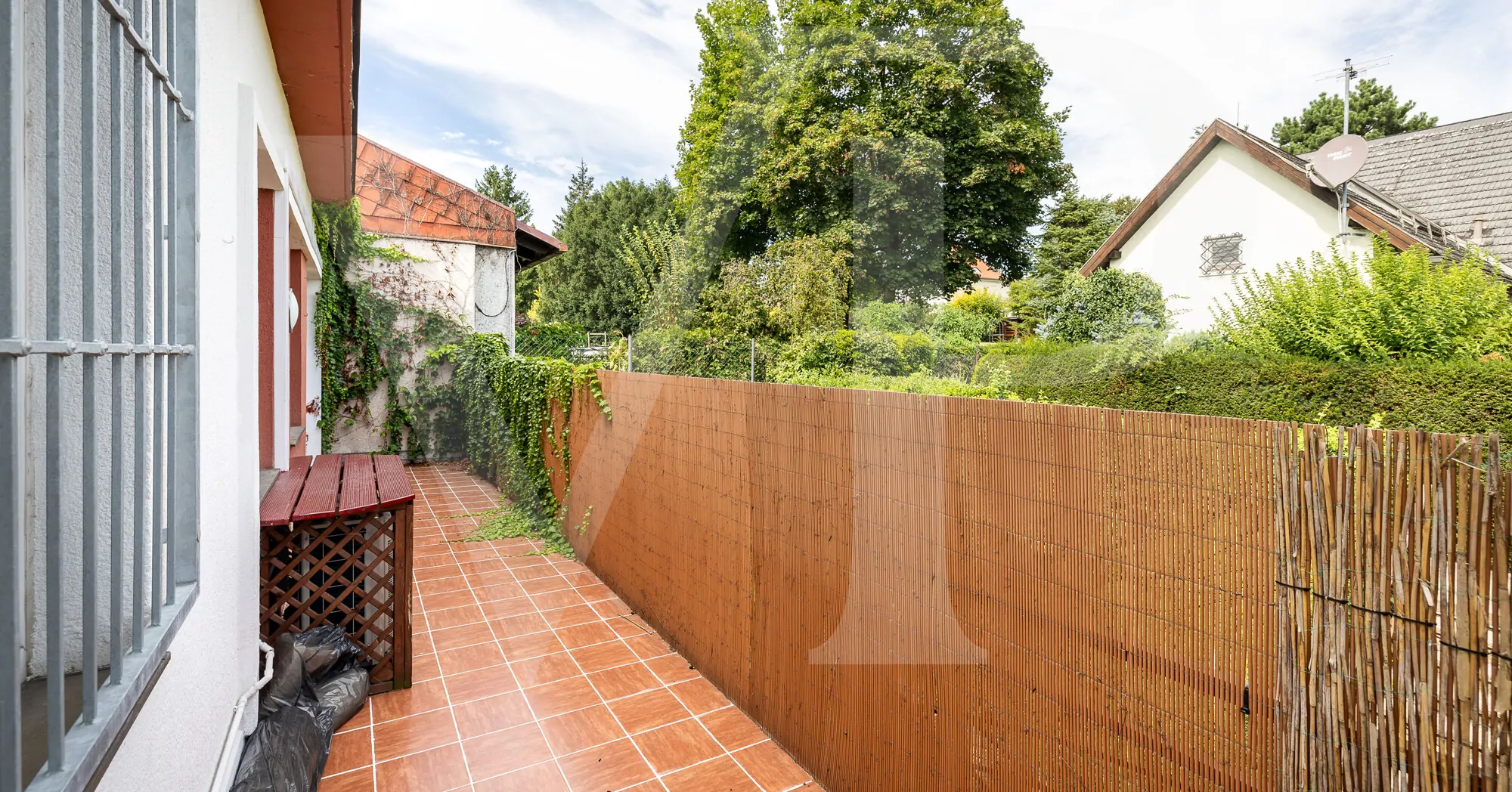 Lichtdurchflutetes Dachgeschoß mit Terrasse für stilvolles Wohnen