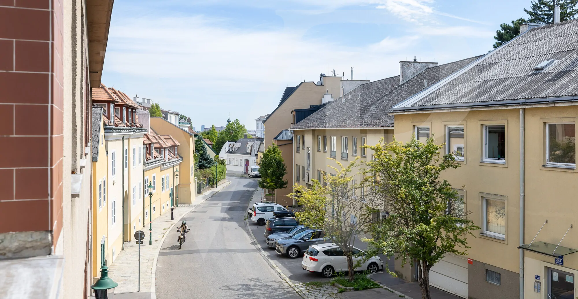 Lichtdurchflutetes Dachgeschoß mit Terrasse für stilvolles Wohnen