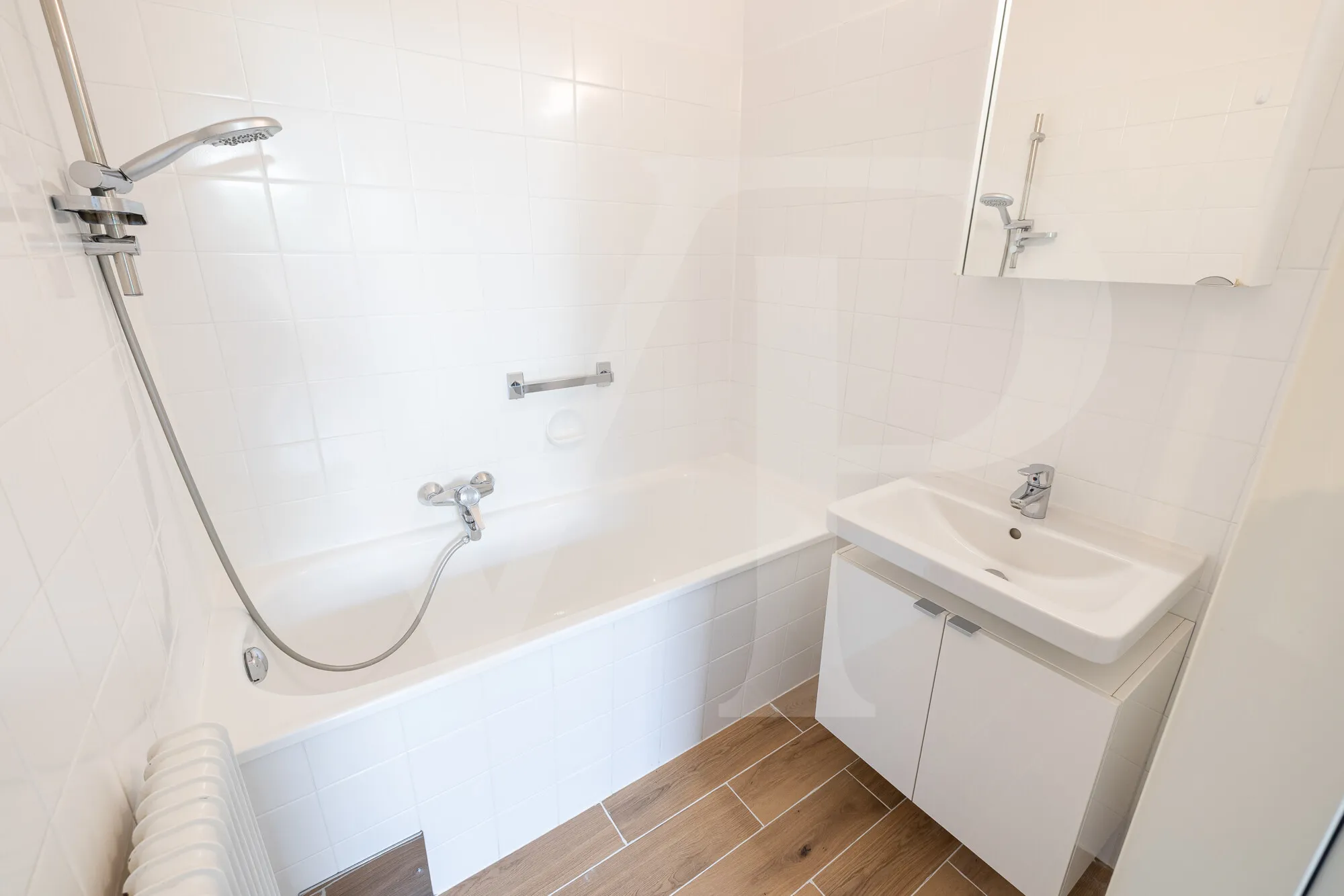 Lichtdurchflutetes Dachgeschoß mit Terrasse für stilvolles Wohnen