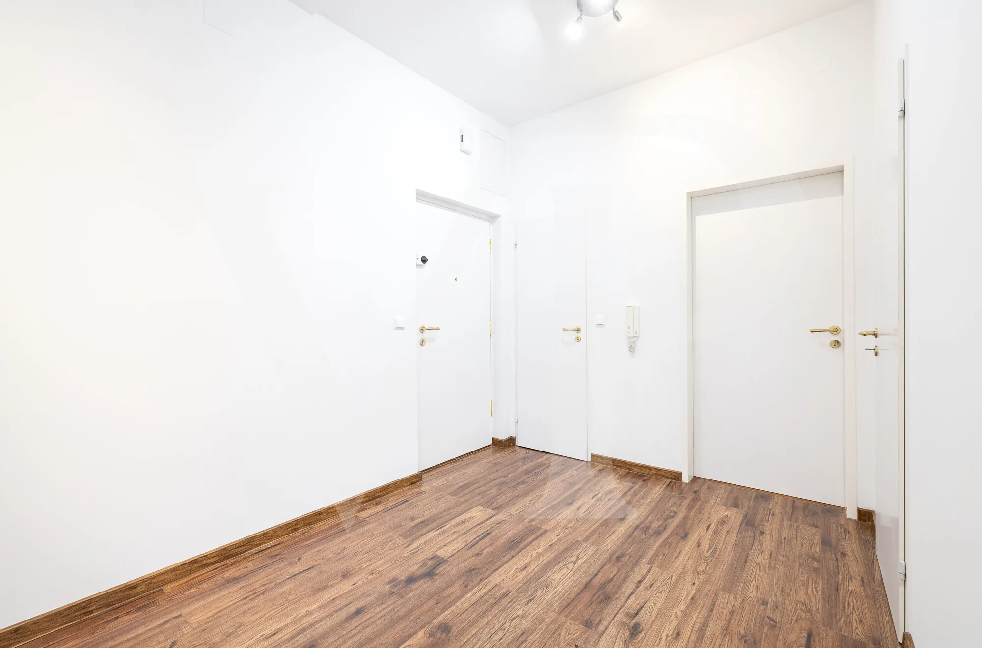 Lichtdurchflutetes Dachgeschoß mit Terrasse für stilvolles Wohnen