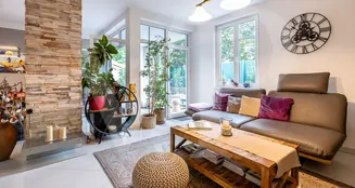 von_poll_real_estate_property_2025344102_image_2