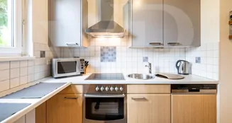 von_poll_real_estate_property_2025344102_image_6