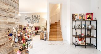 von_poll_real_estate_property_2025344102_image_17