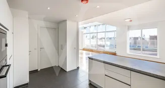 von_poll_real_estate_property_20253441061_image_5