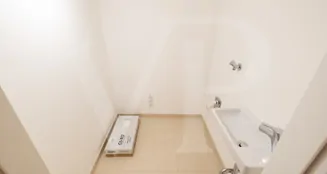 von_poll_real_estate_property_20253441035_image_15