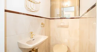 von_poll_real_estate_property_20253441035_image_12