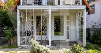 von_poll_real_estate_property_2025344092_image_1