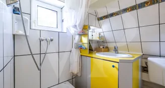 von_poll_real_estate_property_2025344092_image_15