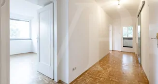 von_poll_real_estate_property_20253447019_image_2