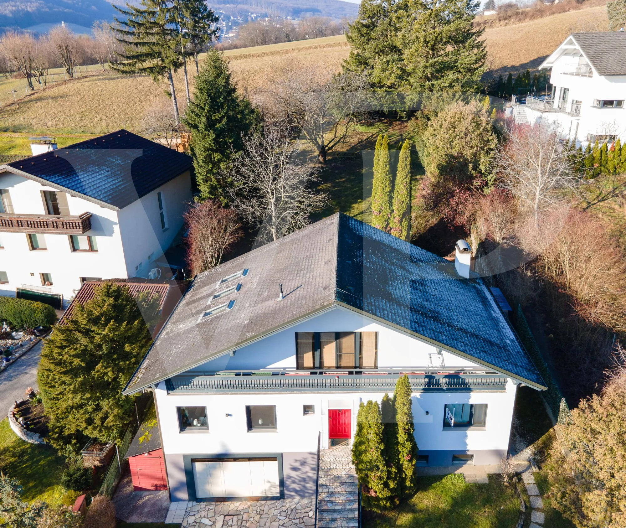 Modernes Einfamilienhaus mit Wohnkomfort und sonnigem Gartenambiente am Ölberg