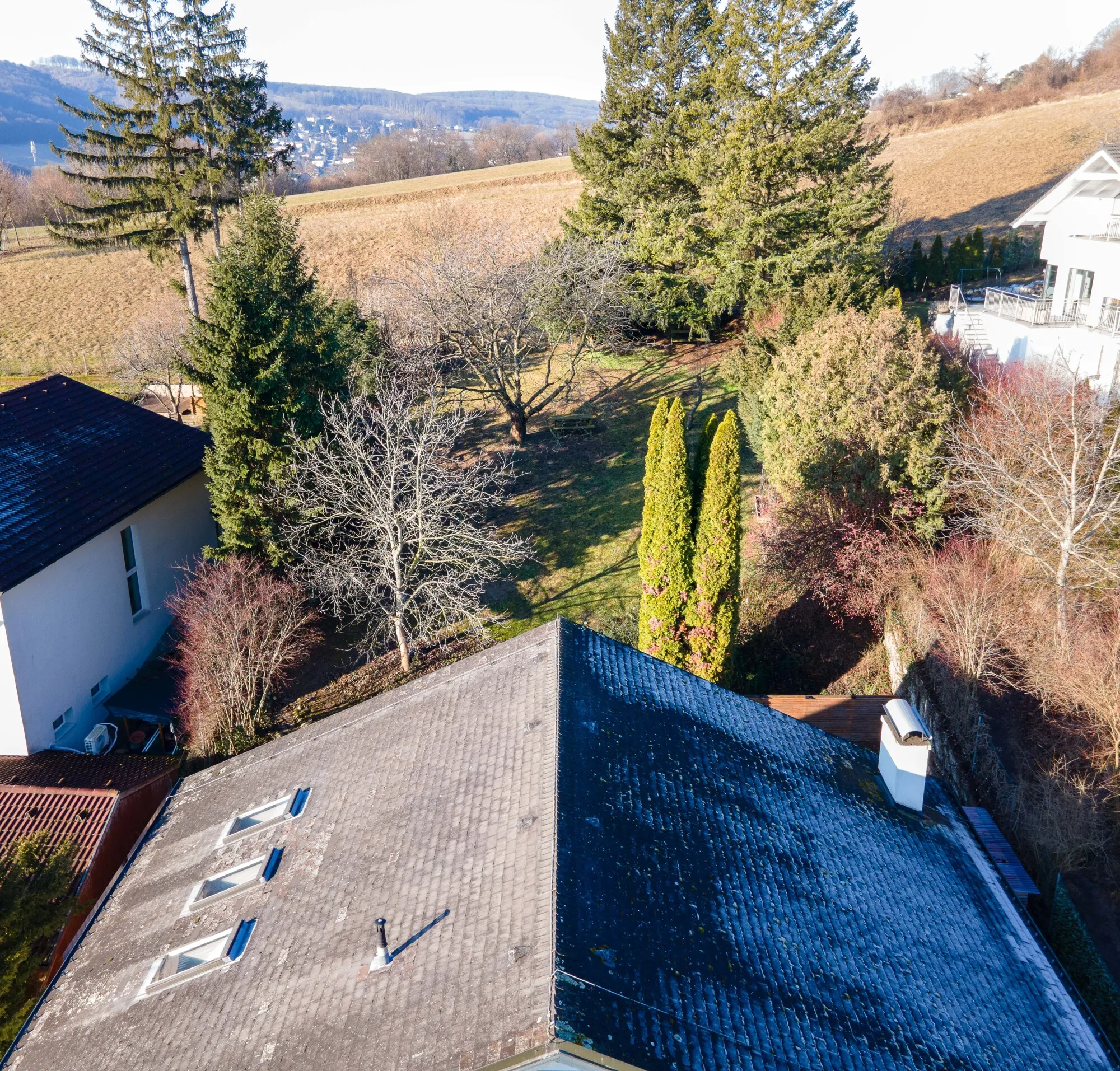 Modernes Einfamilienhaus mit Wohnkomfort und sonnigem Gartenambiente am Ölberg