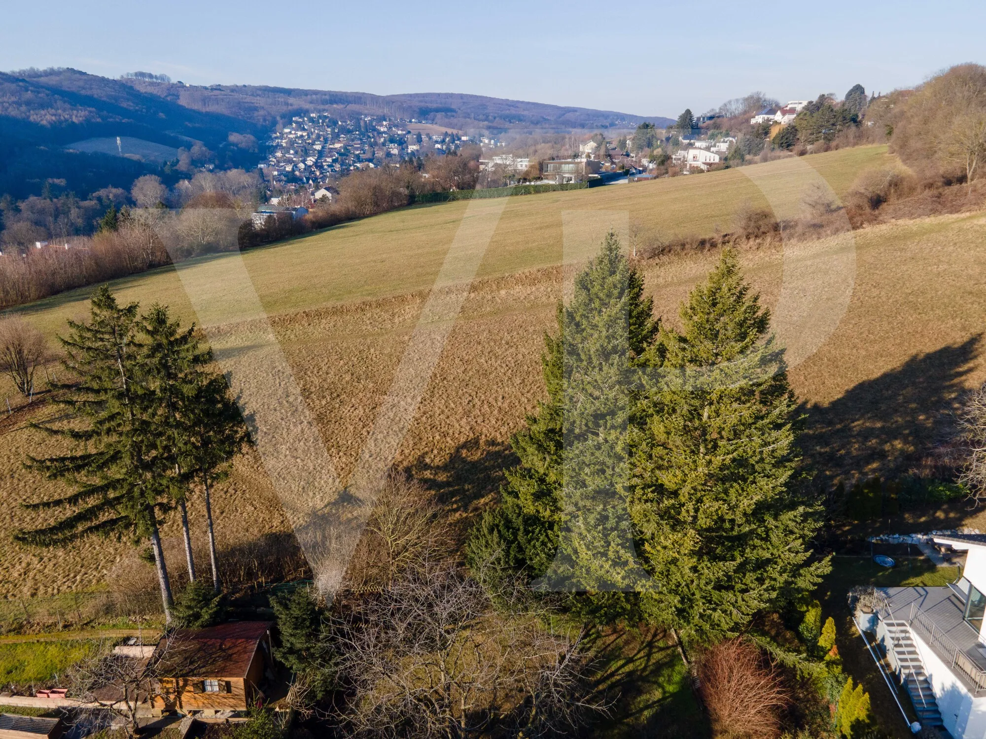 Modernes Einfamilienhaus mit Wohnkomfort und sonnigem Gartenambiente am Ölberg