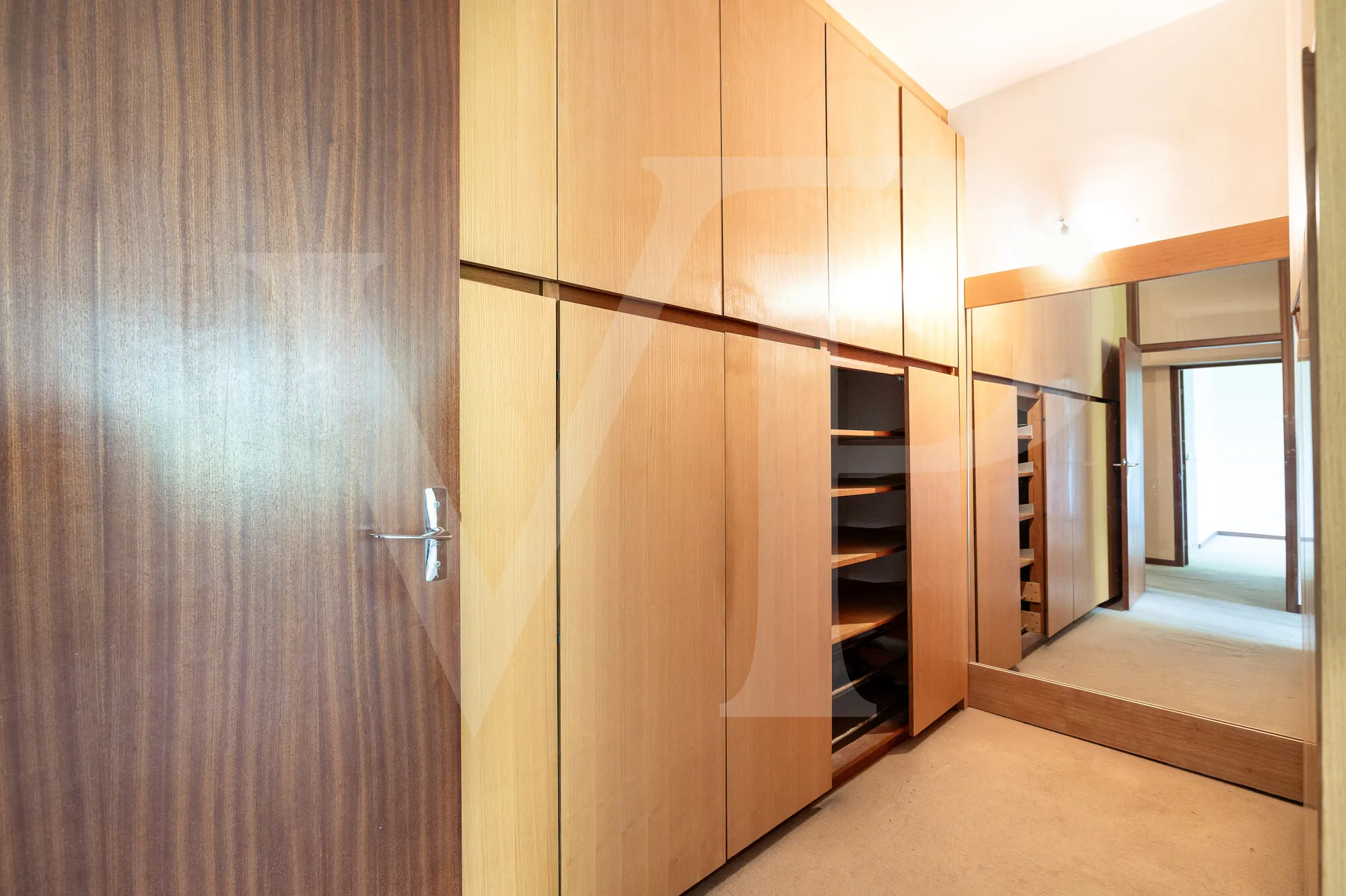 Exklusives Wohngefühl in Döbling – großzügiges Zuhause mit Balkon und Pool