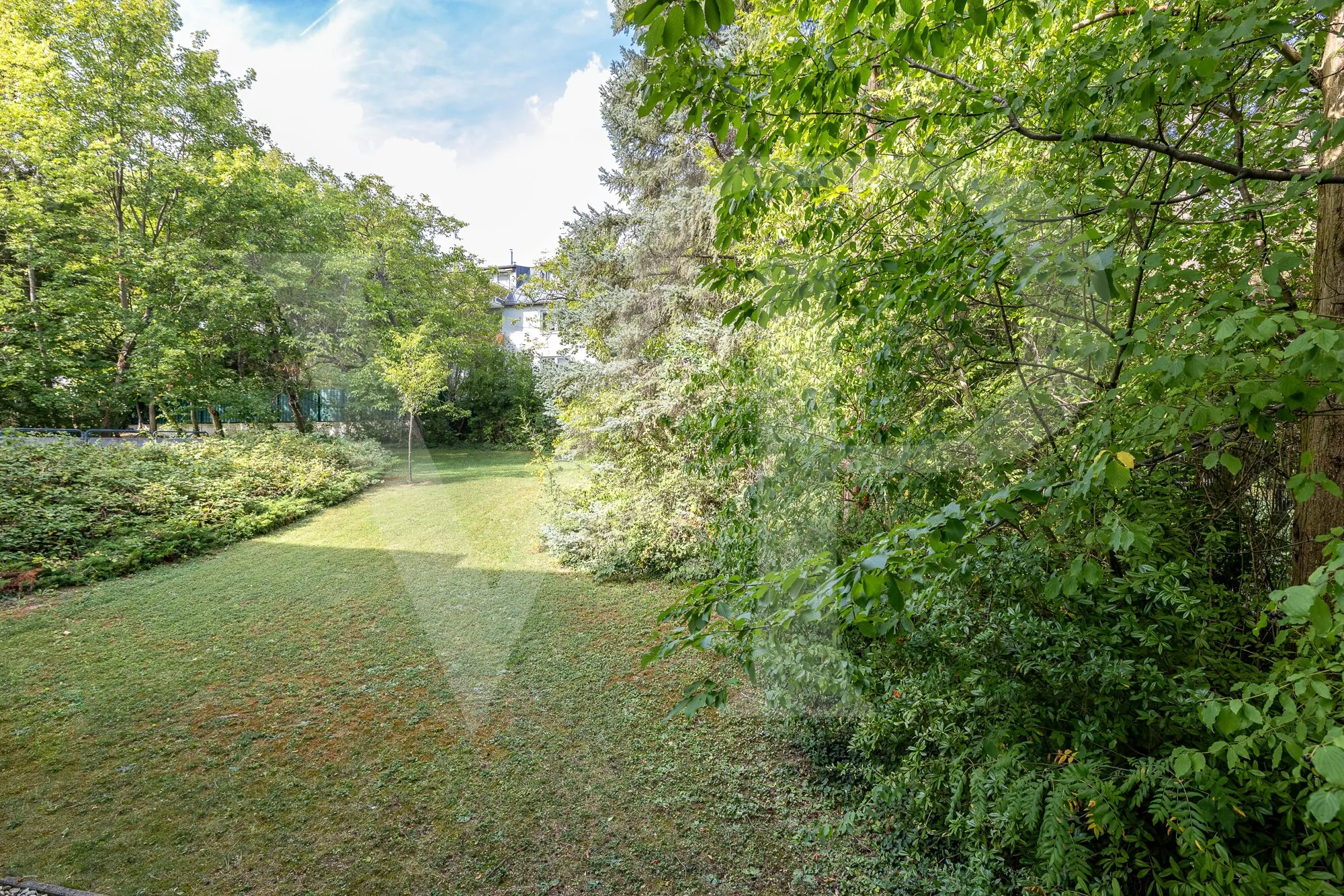 Exklusives Wohngefühl in Döbling – großzügiges Zuhause mit Balkon und Pool