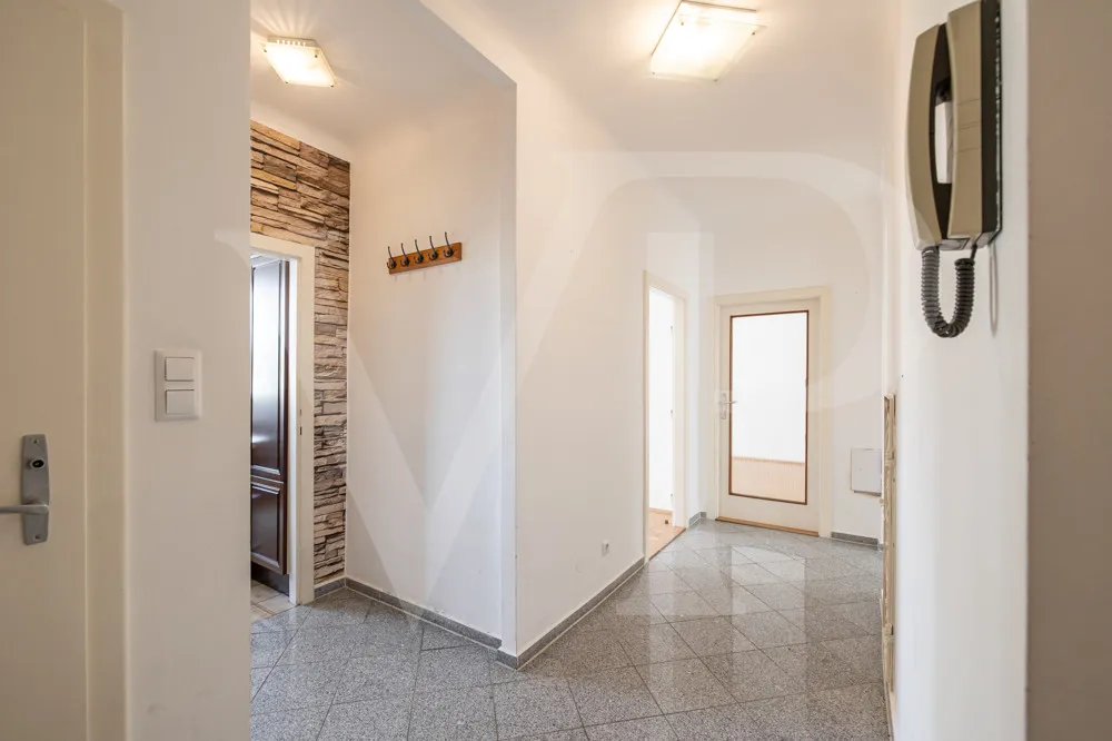 4-Zimmer Wohnung mit Gestaltungspotential und Gemeinschaftsgarten - Nähe Pfarrwirt