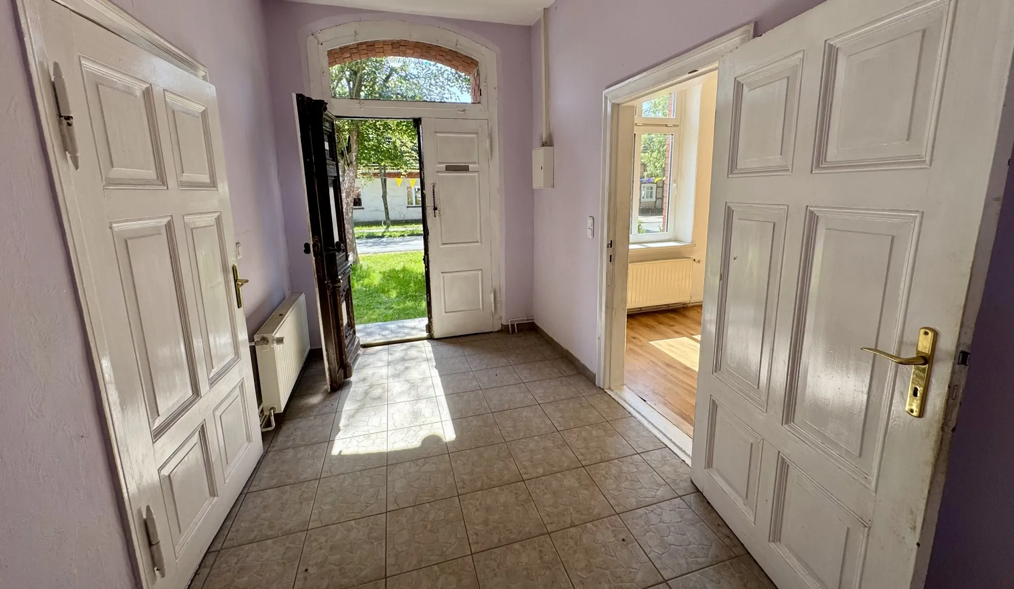 Blick zum Hauseingang