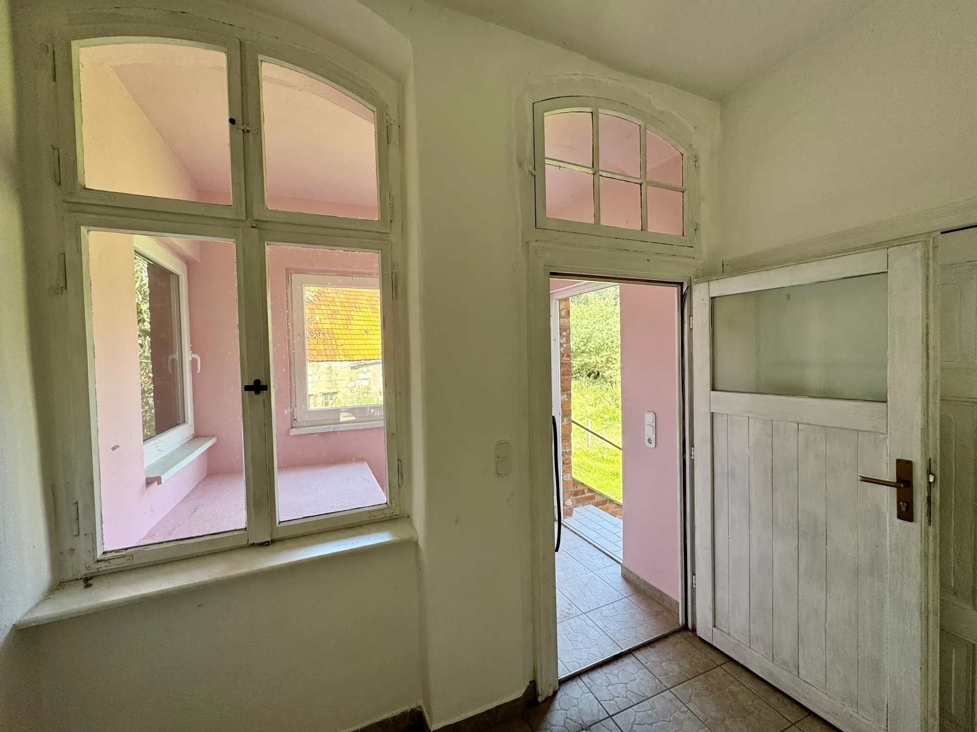 Blick zum Hintereingang