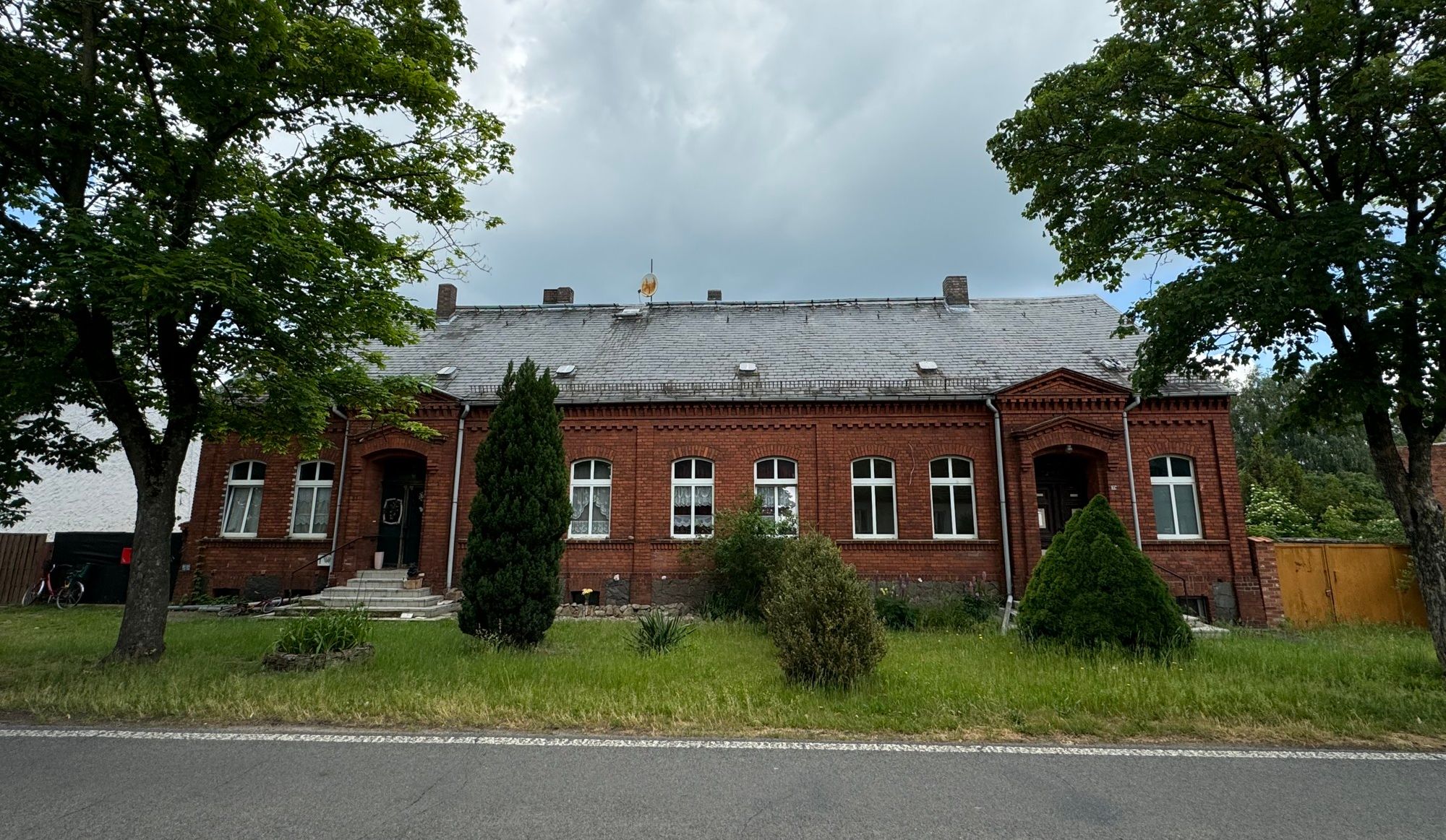 Straßenansicht