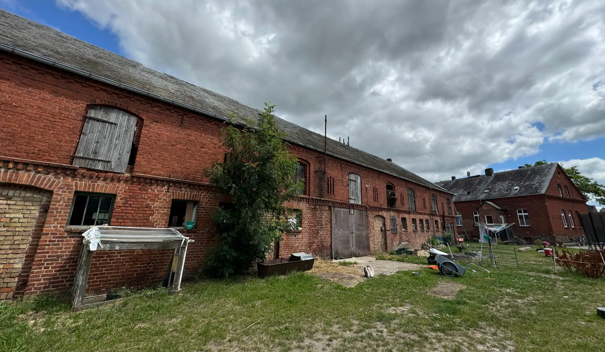 Remise zum Bauernhaus