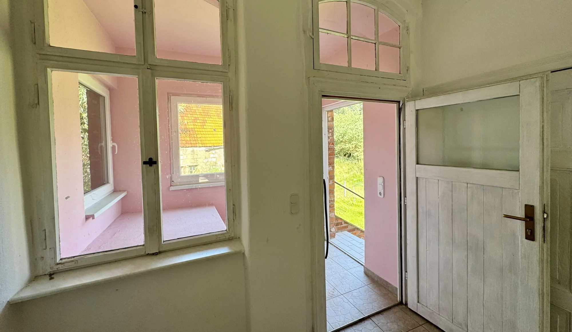 Blick zum Hintereingang