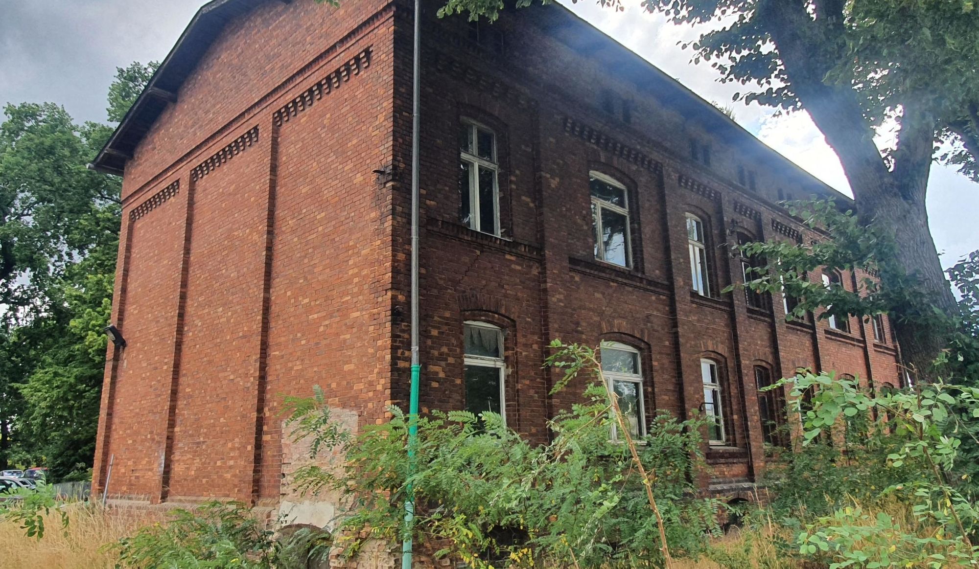 Gebäude