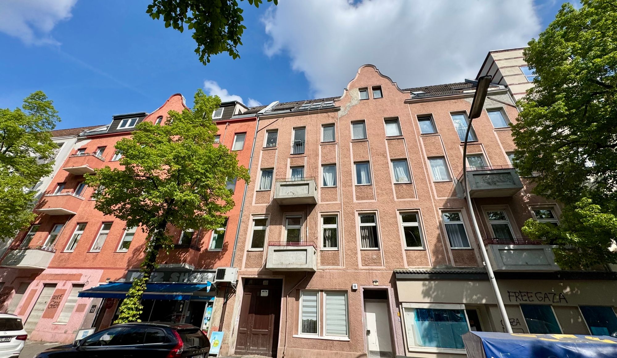 Straßenansicht