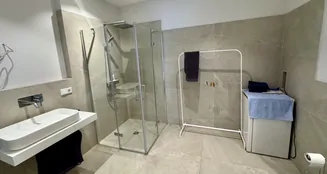 von_poll_real_estate_property_25343209_image_8