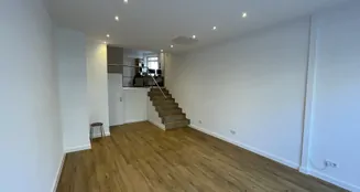 von_poll_real_estate_property_26343138_image_0